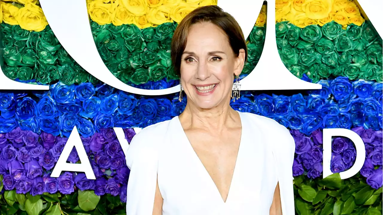 Dream Casting! Laurie Metcalf Will Join Jean Smart in ‘Hacks’