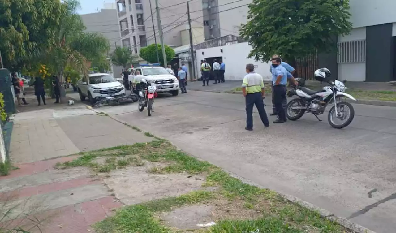 Corrientes: una pareja, que huía desnuda y alcoholizada, atropelló a una inspectora de tránsito