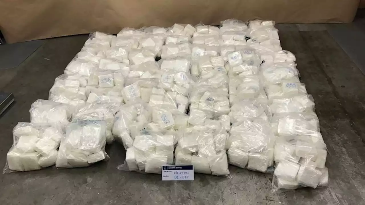 New Zealand police make huge meth bust at airport, arrest 6