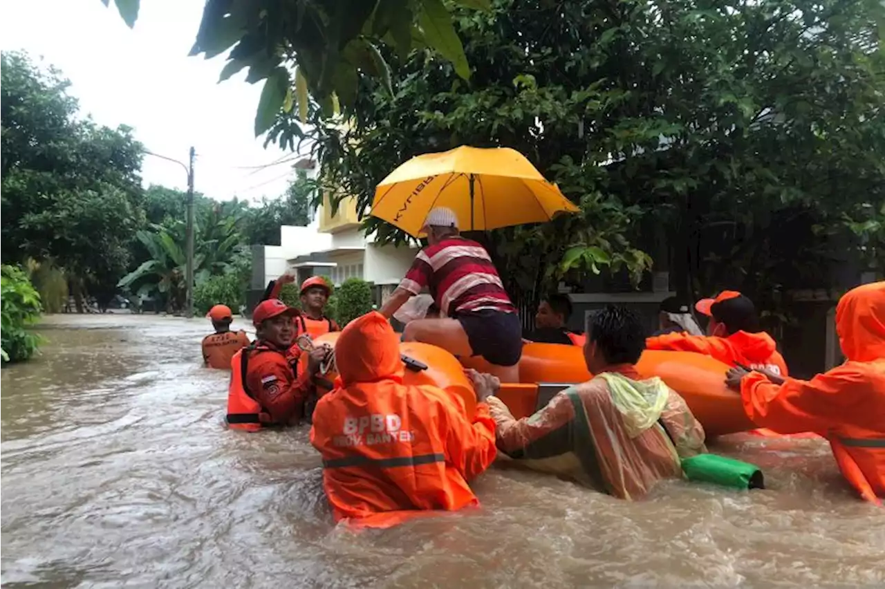 BNPB: Dua warga meninggal dalam banjir di Kota Serang