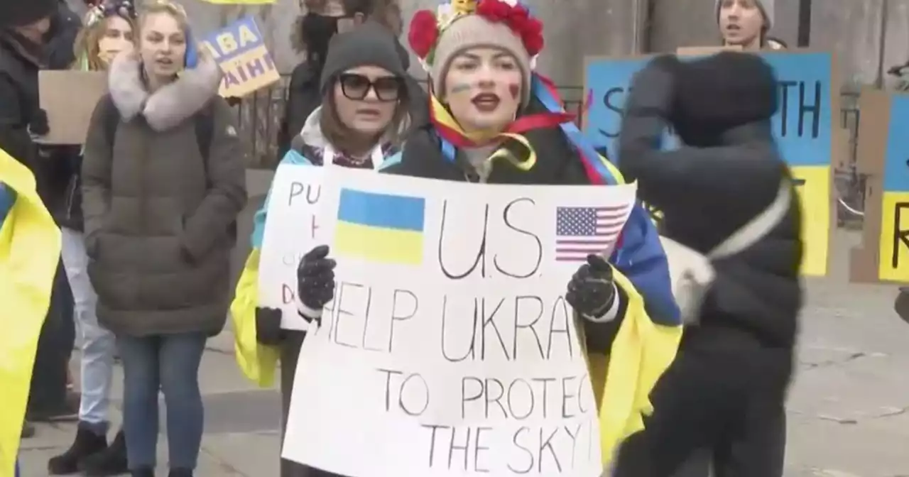 Rally outside United Nations calls on NATO to impose no-fly zone over Ukraine