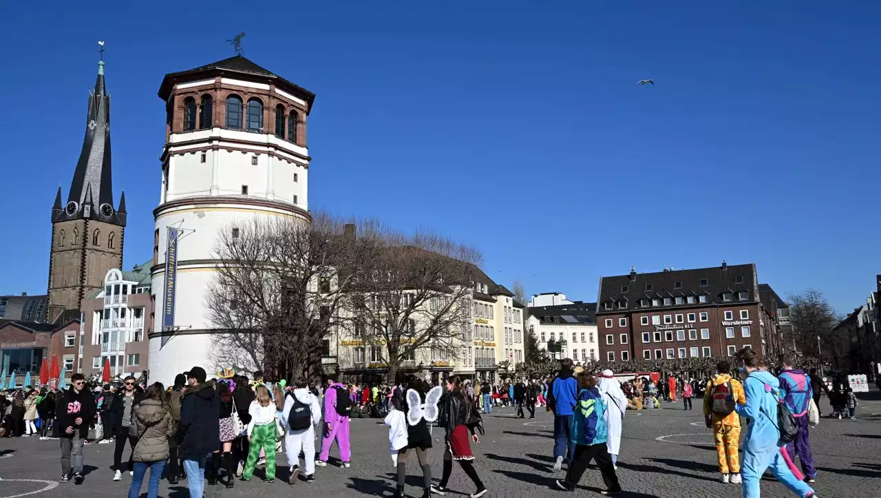 Attacke in Düsseldorf: Drei Menschen niedergestochen – 17-jähriger Verdächtiger stellt sich