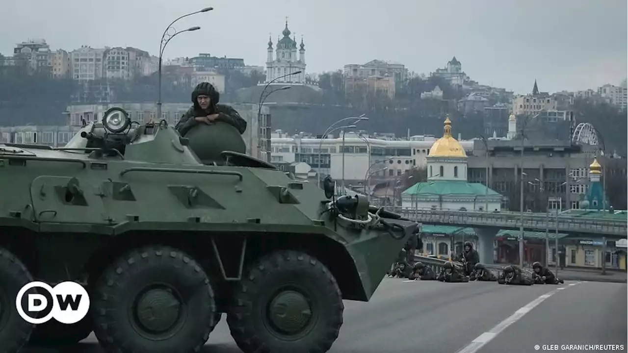 Комментарий: Путин уже проиграл войну, объединив против себя украинцев | DW | 01.03.2022