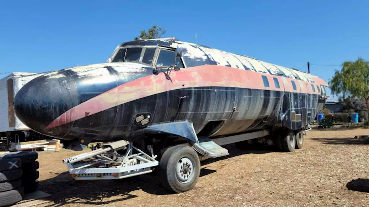 This Airplane Body RV Is Just The Right Amount of Crazy for $28K