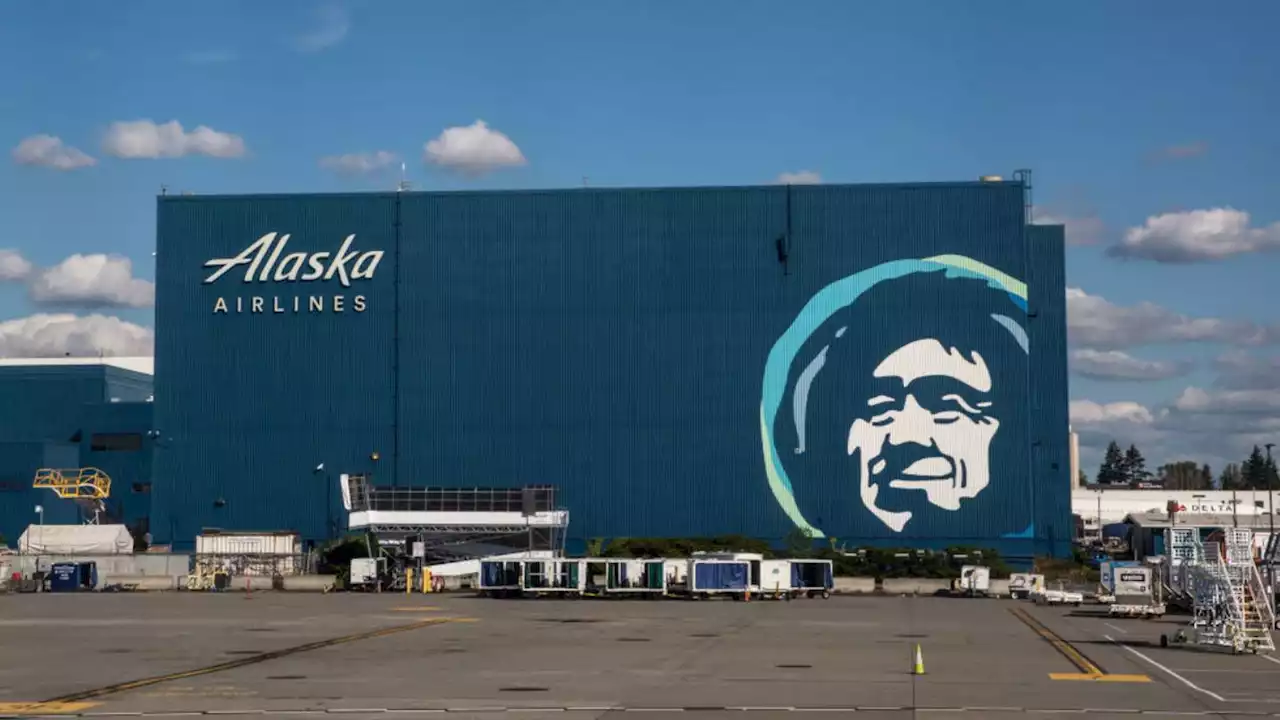 Alaska Airlines suspends partnership with Russian airline