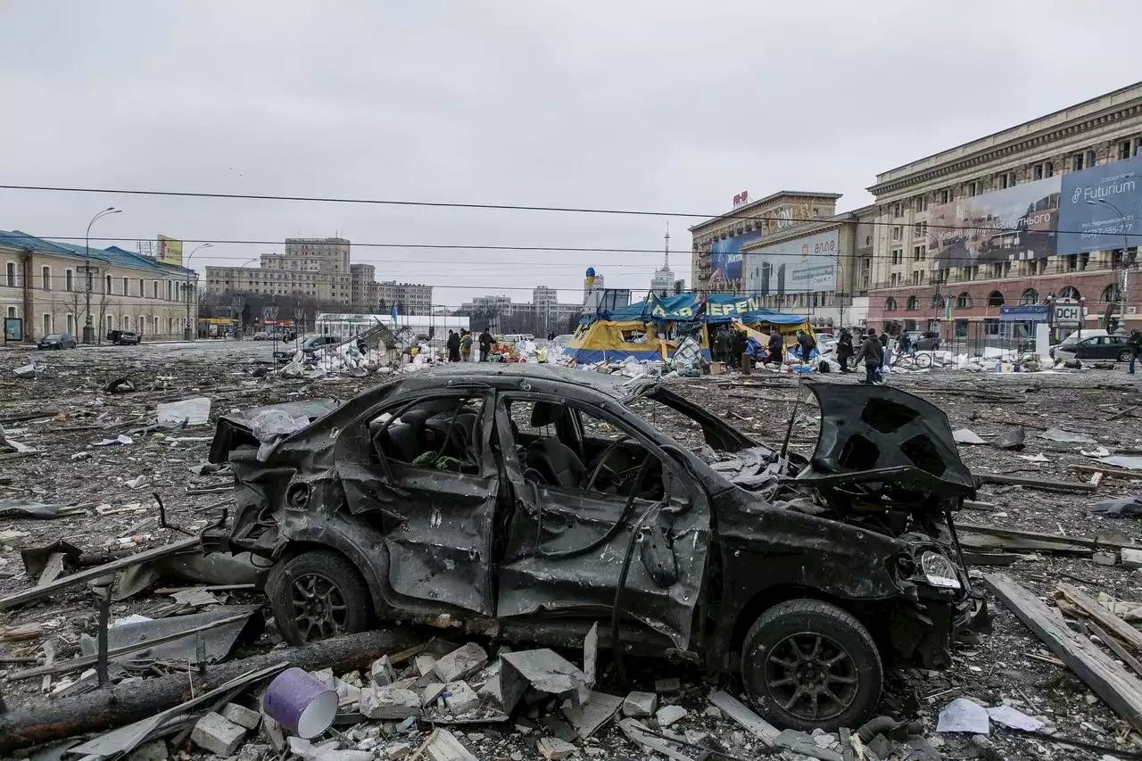 PHOTOS: Death and destruction in Ukraine under bombardment