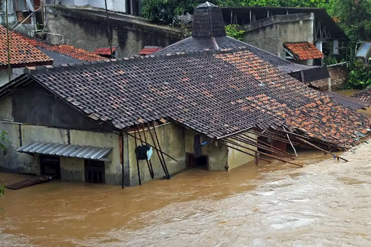 2298 Rumah Warga Kota Serang Tergenang Banjir, BMKG Ingatkan Prediksi Banjir Susulan - Pikiran-Rakyat.com