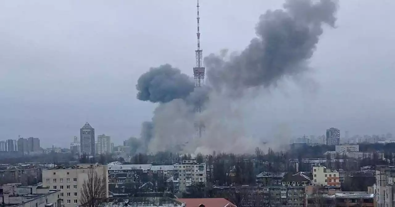 Reportan cinco muertos en ataque ruso contra la torre de televisión de Kiev, capital de Ucrania