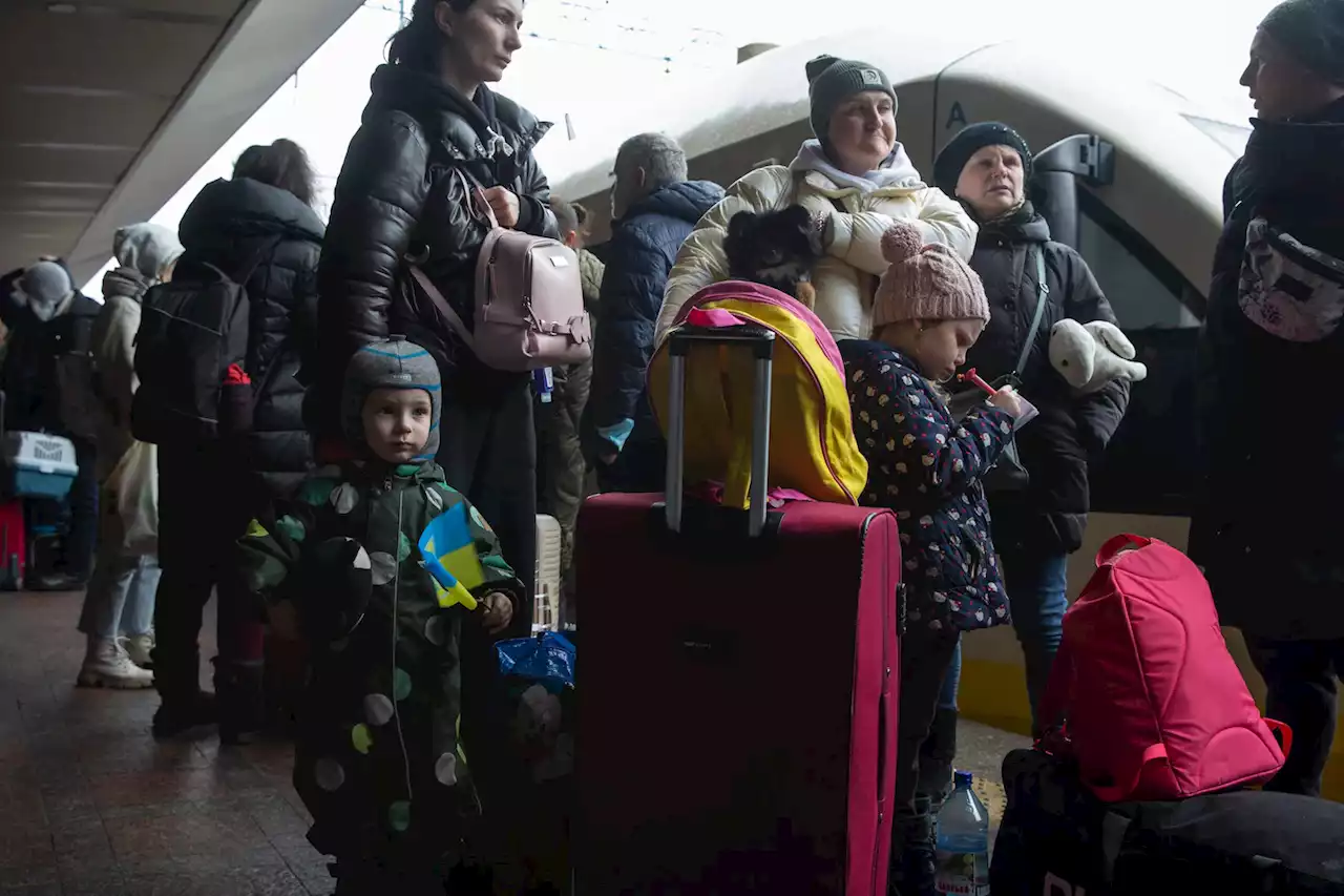 Riding the ‘evacuation train’: In Kyiv, a scramble to get out as Russians close in