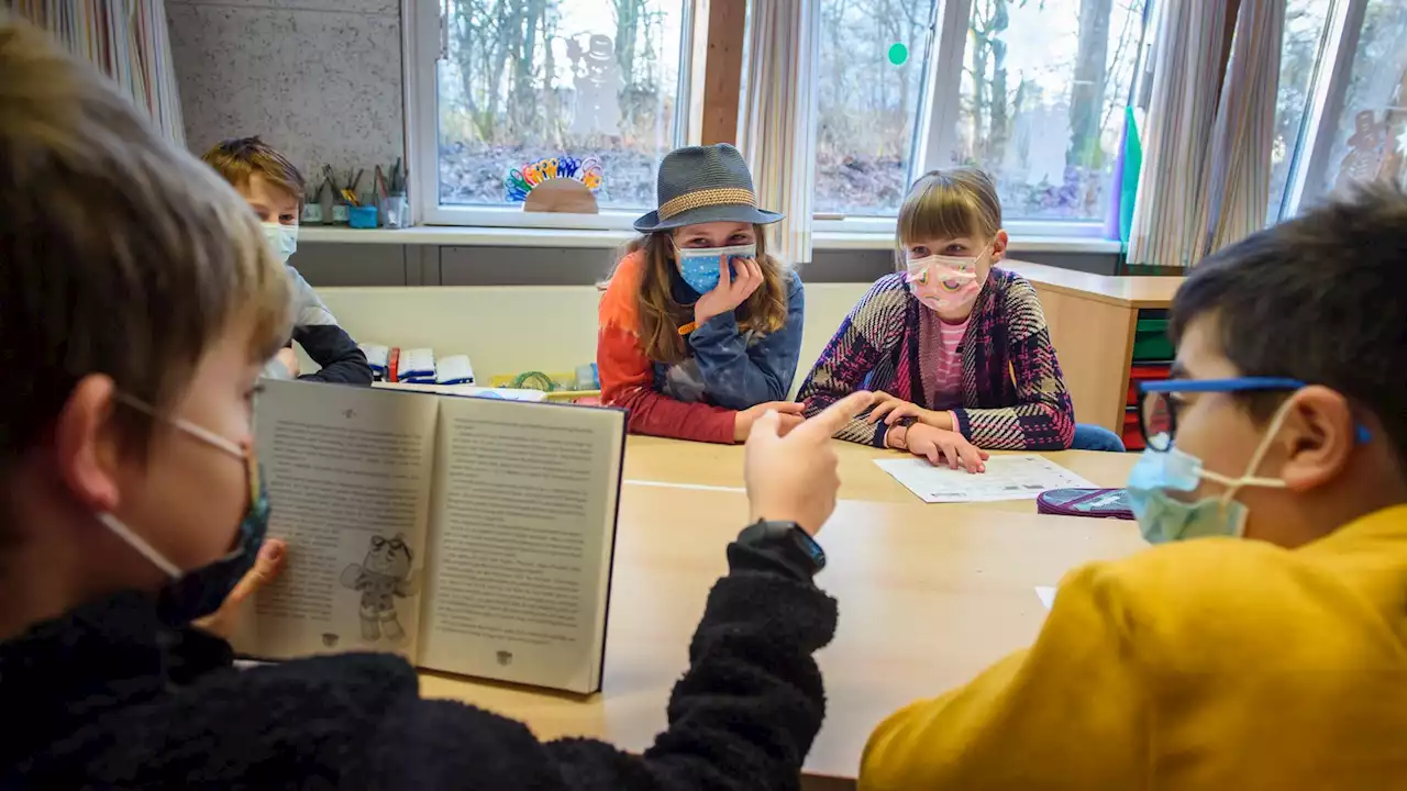 NRW will Kindern aus der Ukraine Schulbesuch ermöglichen