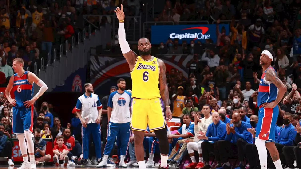 Los Angeles Lakers' LeBron James says 'it's an honor' to pass Karl Malone on career scoring list