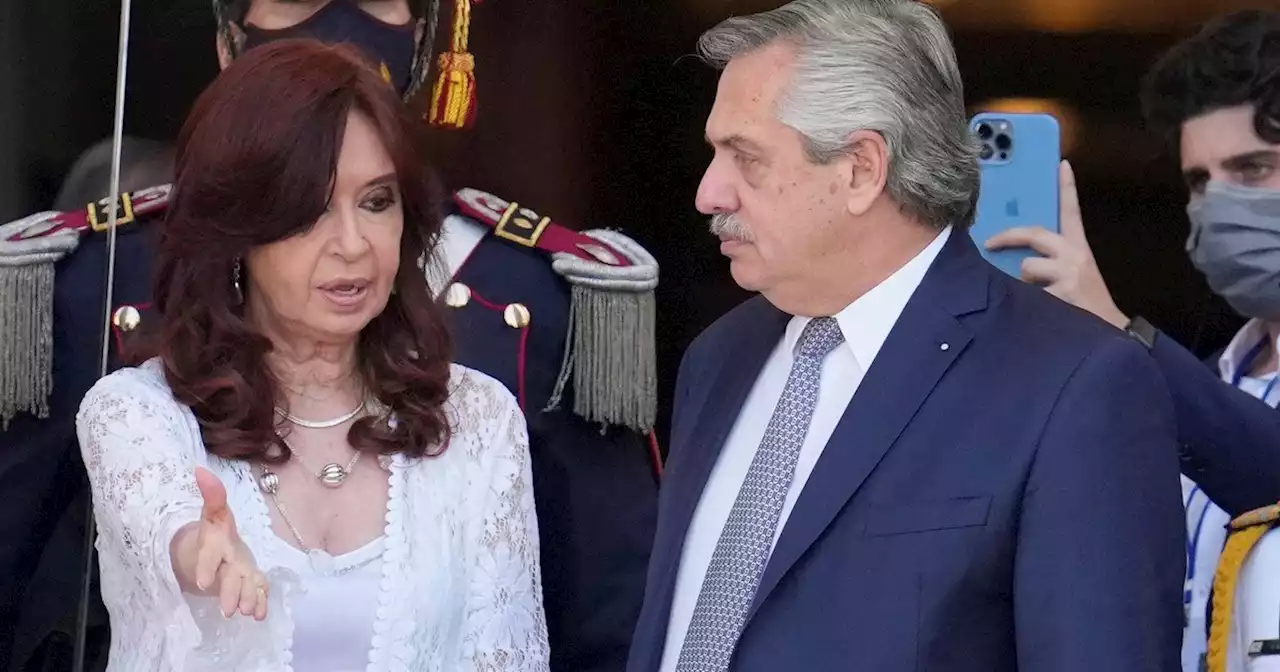 Pedidos desesperados para que Alberto Fernández reaccione y la última estocada de Cristina Kirchner