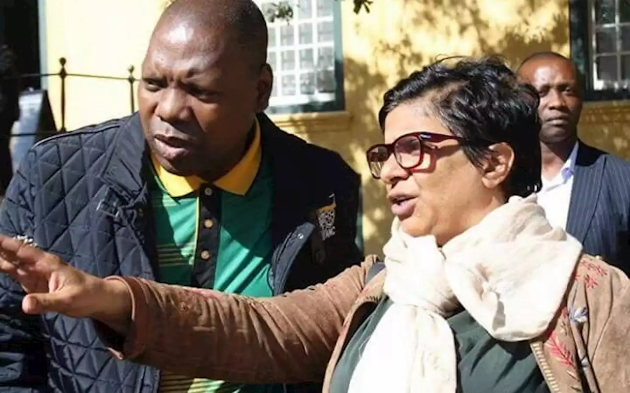 ‘It wasn’t me’: Zweli Mkhize blames former DG for Digital Vibes scandal