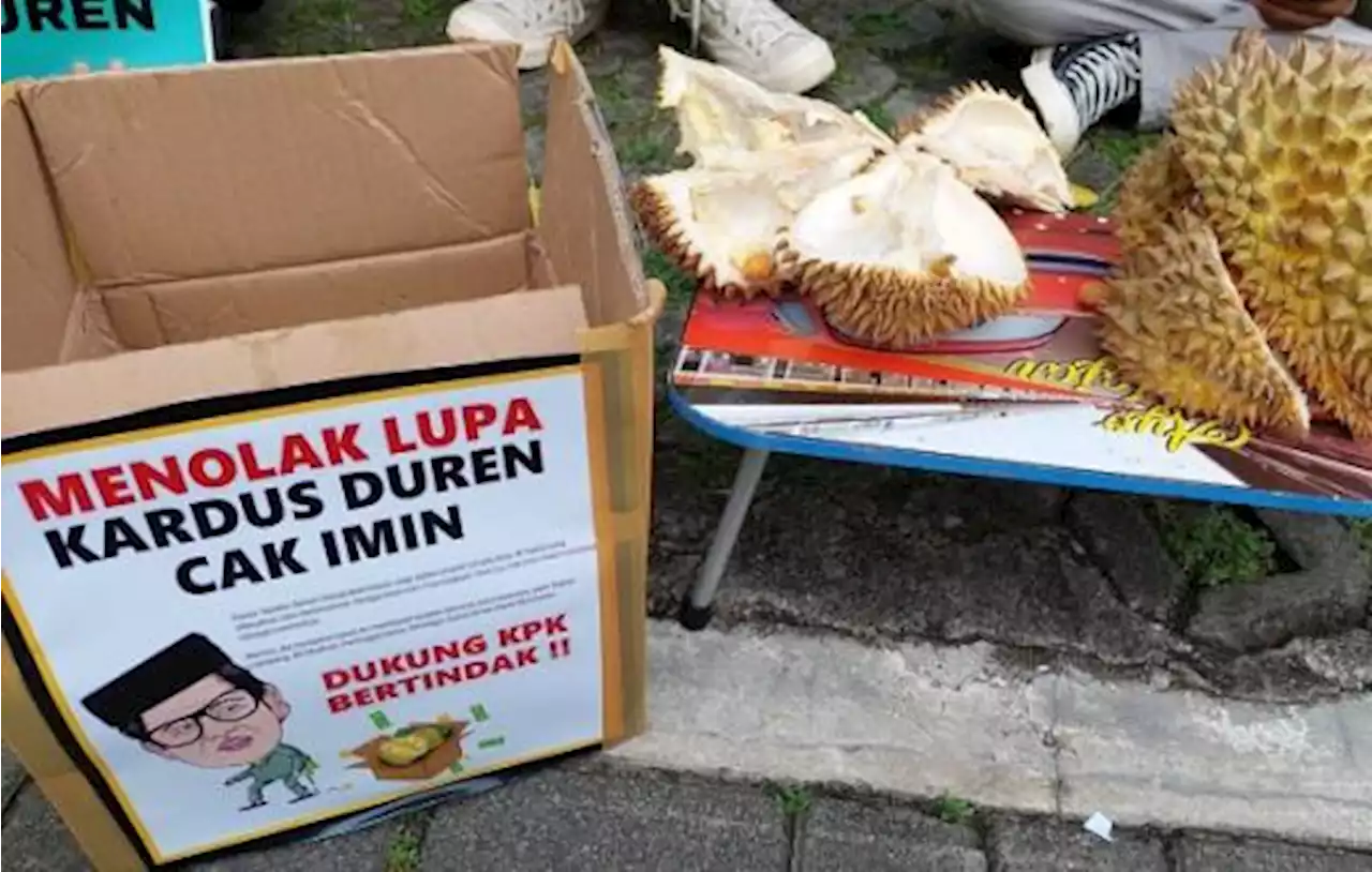 'Kardus Durian' Dikorek Lagi, Adhie Massardi: KPK Memang Harus Pilih yang Besar-besar di Seputar Istana