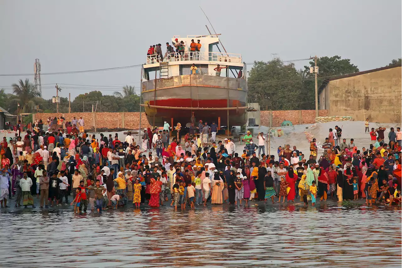 At least six dead and dozens missing after Bangladesh ferry collision