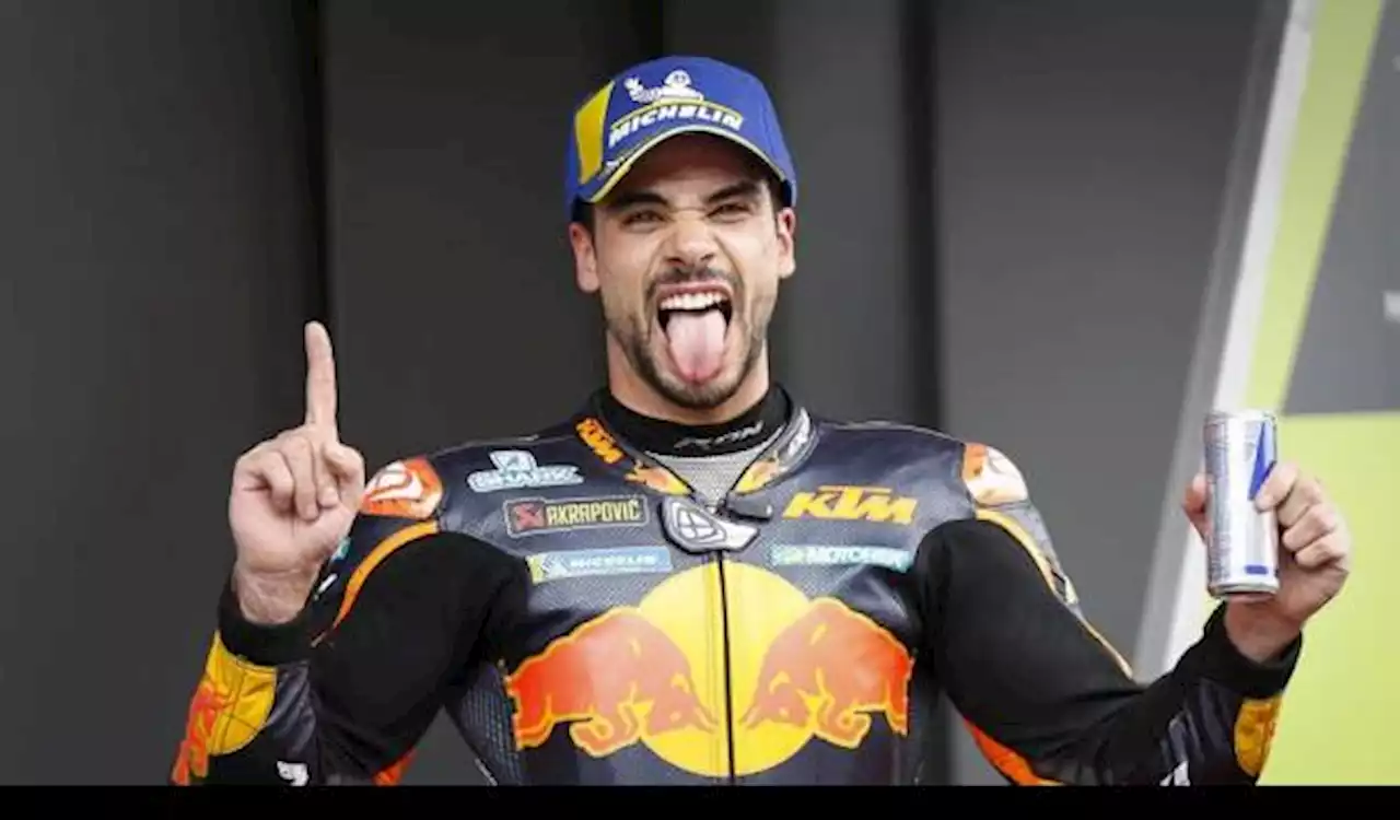 Juara MotoGP Indonesia 2022 Miguel Oliveira Sebut Kemenangannya untuk Risman, Siapa Dia?