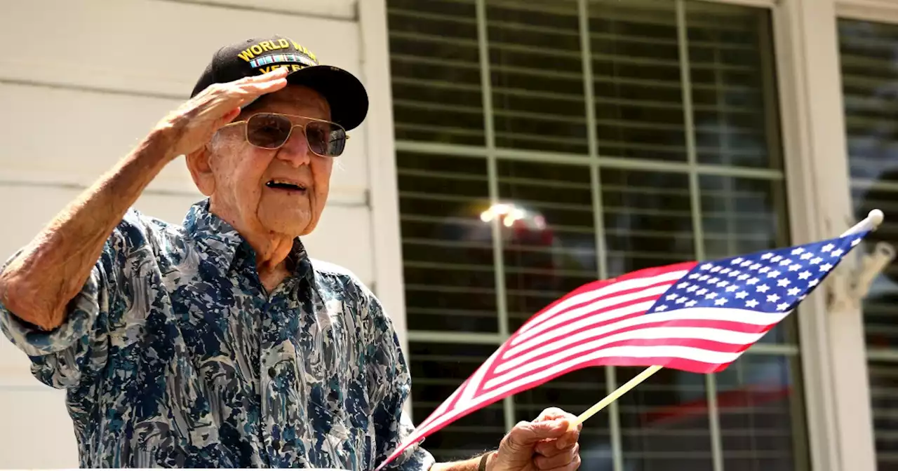 Sam Sachs, WWII veteran who received thousands of cards on 105th birthday, dies at 106