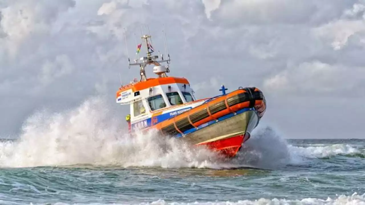 Zeiljacht gezonken bij Terschelling, vier Duitsers gered van vlot