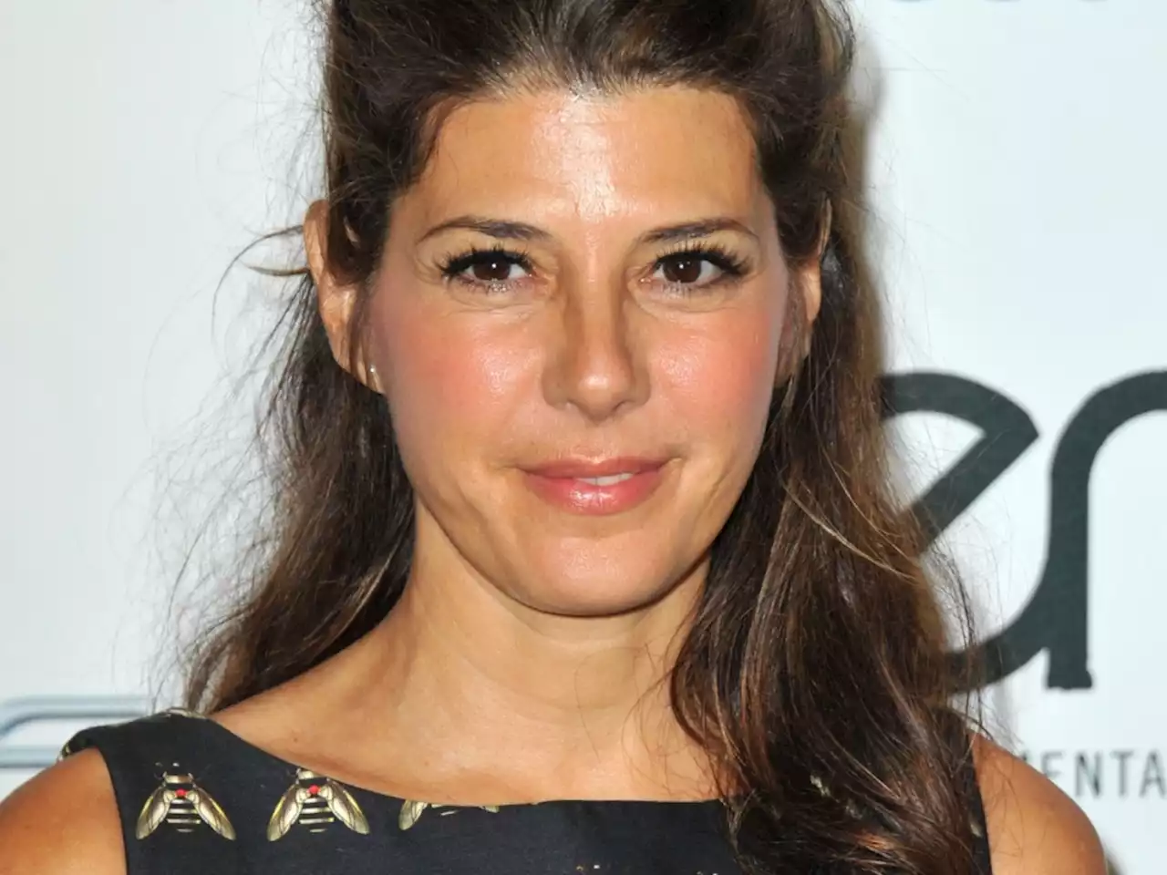 Marisa Tomei's Go-To For Covering Gray Hairs Is Cheaper Thank You'd Expect — Now Available On Amazon