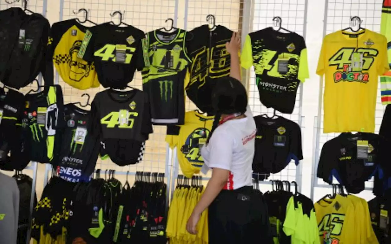 Ada MotoGP, Penjual Kaus di Mandalika Untung Banyak