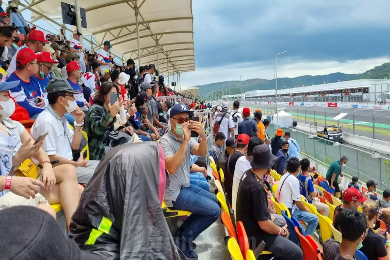 AP I: 11.000 Penumpang Tinggalkan Lombok usai MotoGP Mandalika | Ekonomi - Bisnis.com