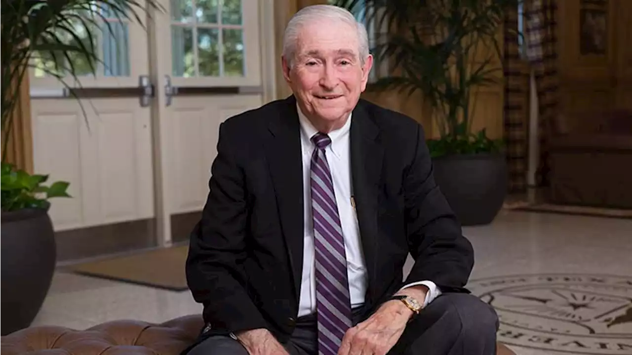 TCU Board Chairman, Former Tandy CEO John V Roach Dies At 83