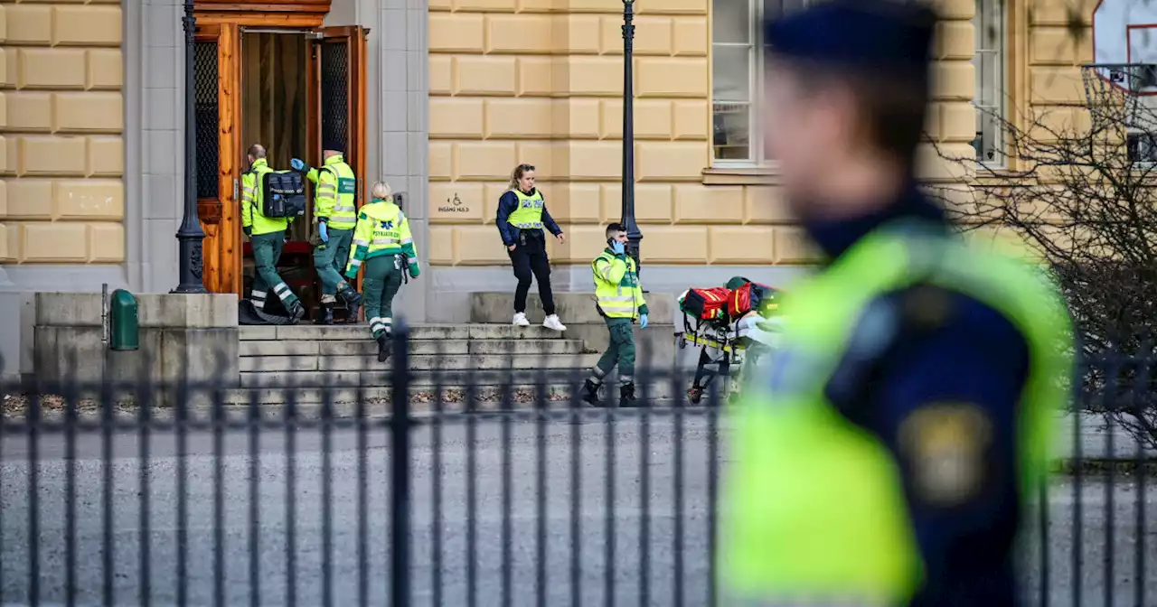 - Dødsvold på skole i Sverige