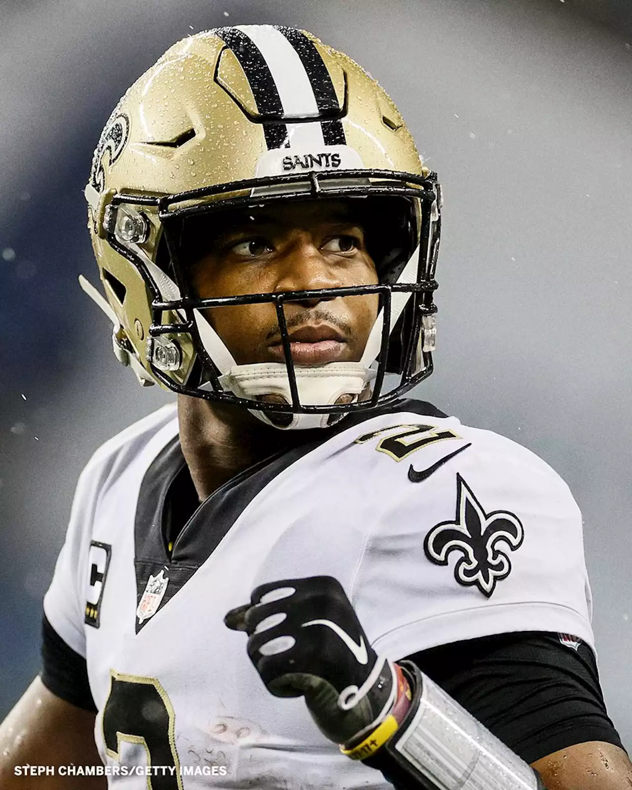 Sources: Saints get deal to re-sign QB Winston