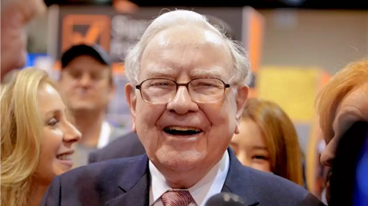 Warren Buffett is back in the dealmaking seat with R173bn acquisition of insurance firm | Fin24