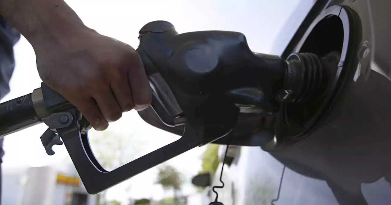 Gas prices slightly lower as new work week begins