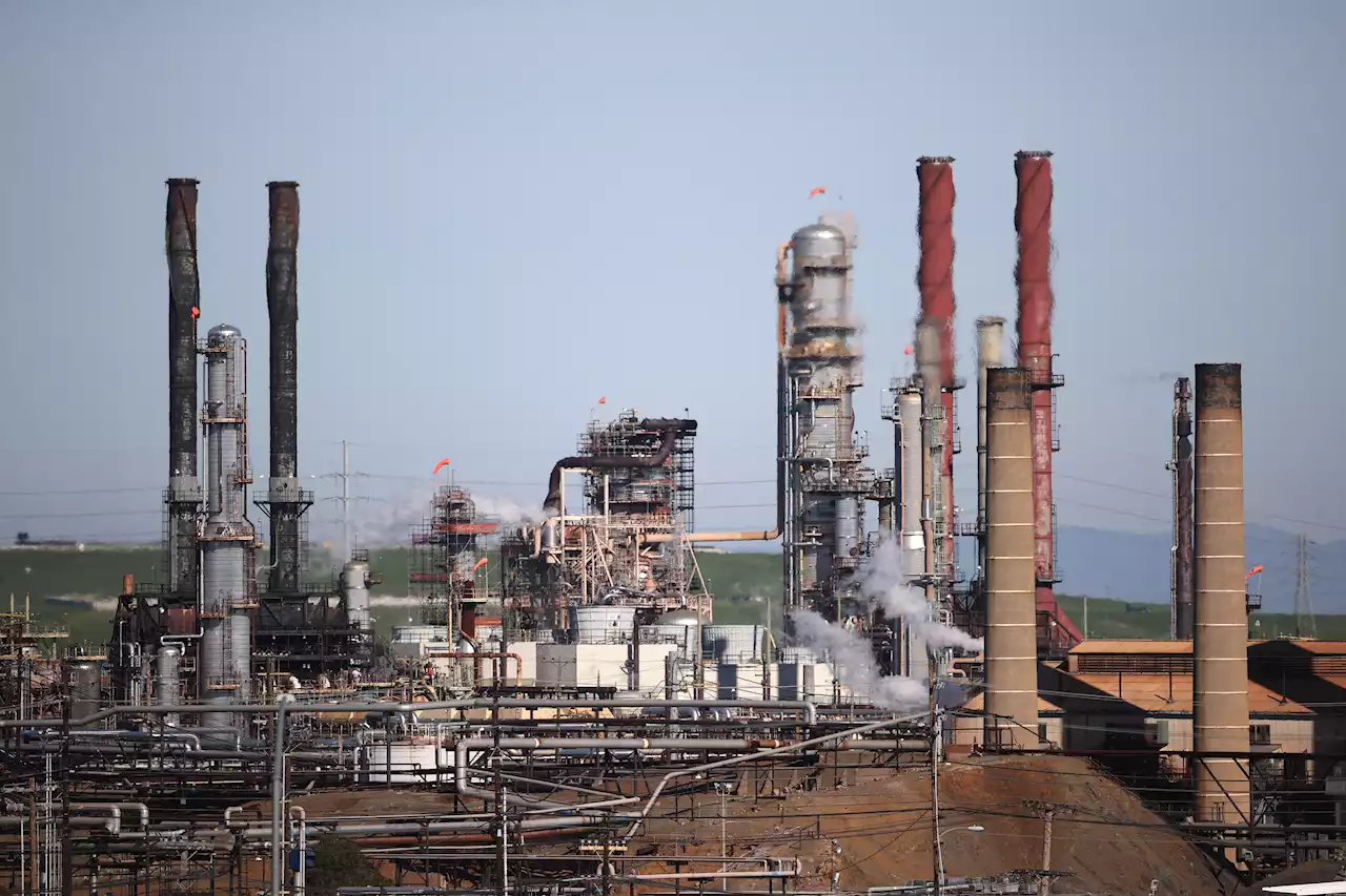 Steelworkers Poised to Strike at Chevron Richmond Refinery