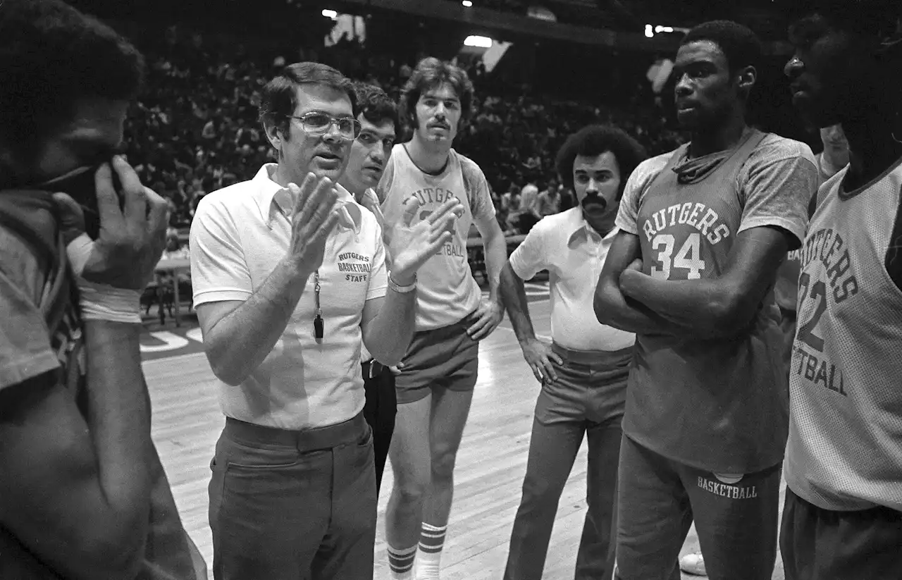 Tom Young, Former Rutgers Basketball Coach, Dies at 89