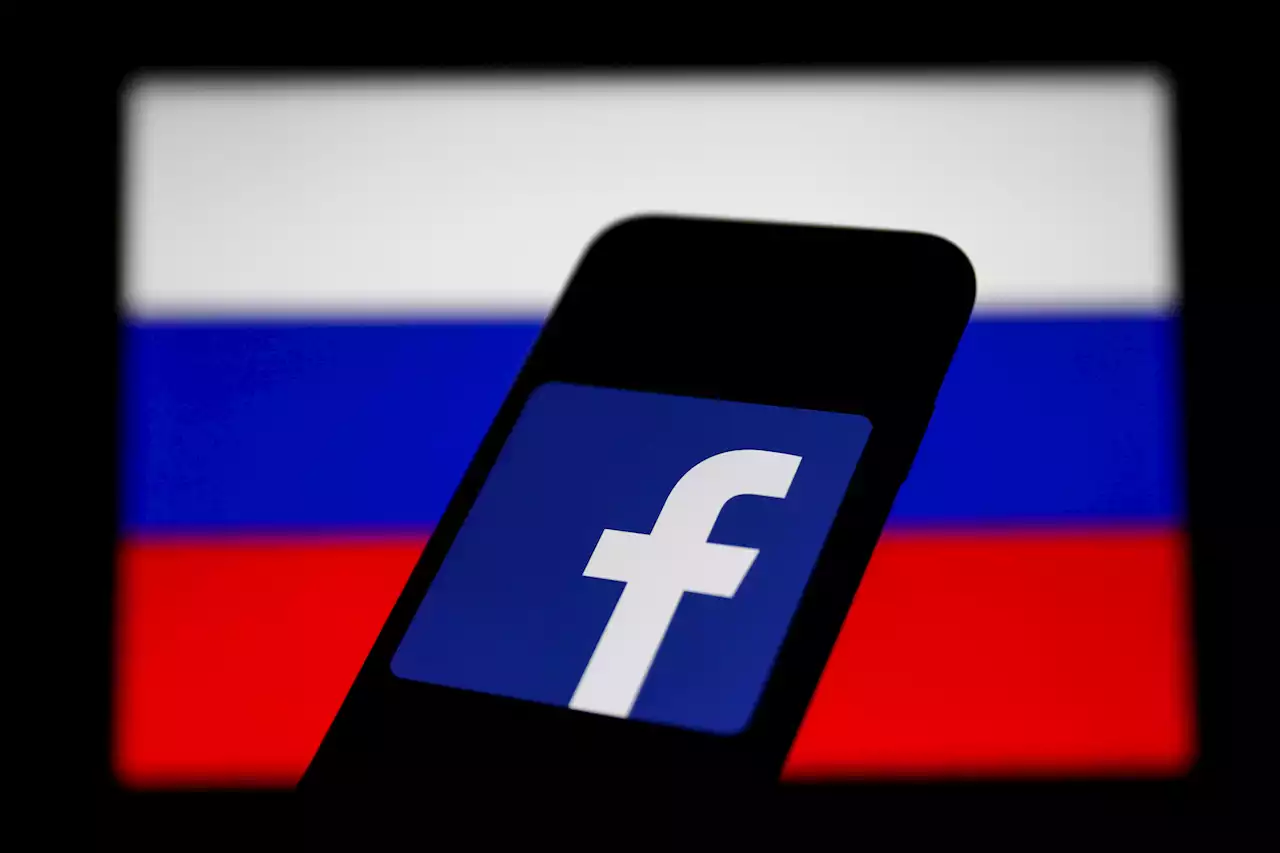 Russian Court Bans Facebook and Instagram Under ‘Extremism’ Law