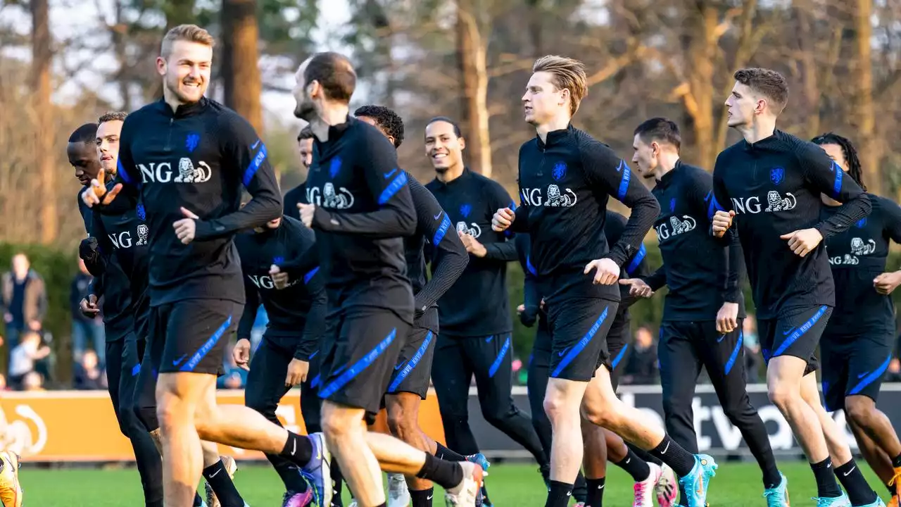 Gakpo ontbreekt op training Oranje en is twijfelgeval voor duel met Denemarken