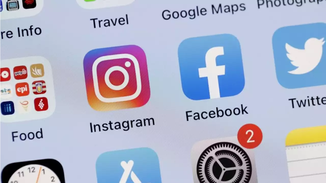 Rusia prohíbe a Facebook e Instagram por ley de 'extremismo'