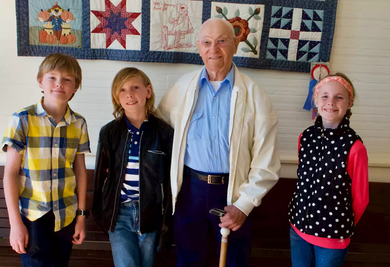 Perspective | A 138-year-old schoolhouse in Oakton, Va., gets a visit from its last remaining pupil — and his three great-grandchildren