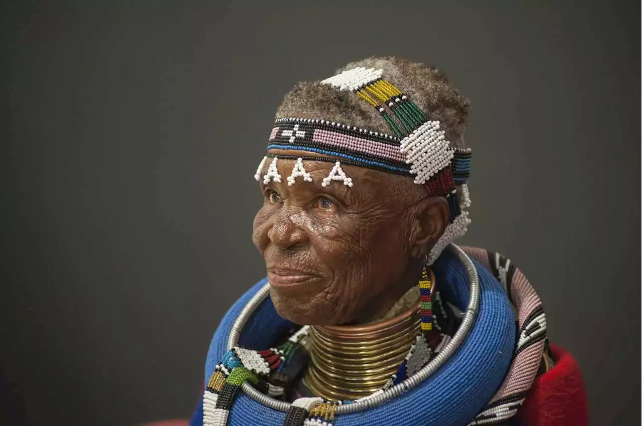 Ndebele artist Esther Mahlangu assaulted, robbed in her home