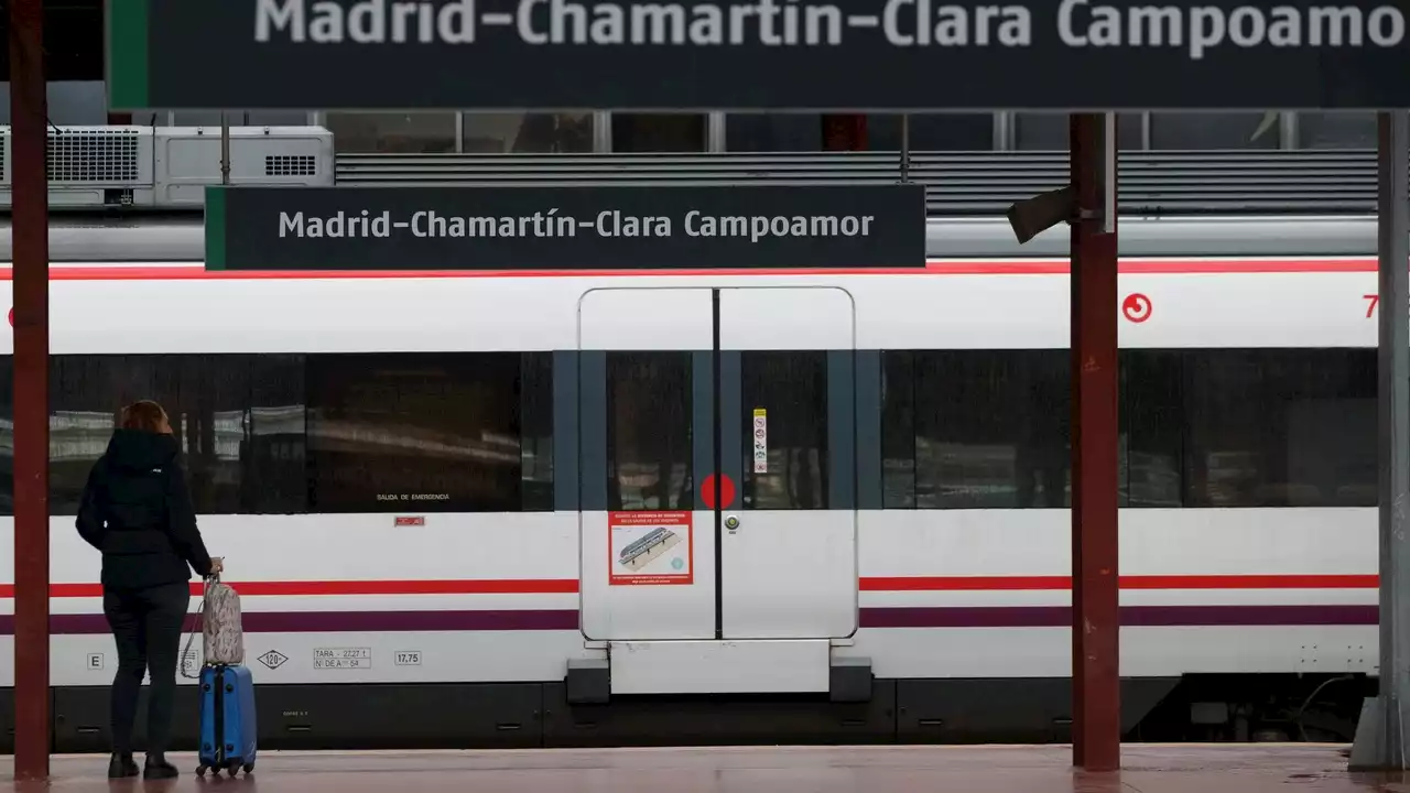 Renfe restablece el servicio de los trenes Cercanías tras un error informático en Chamartín
