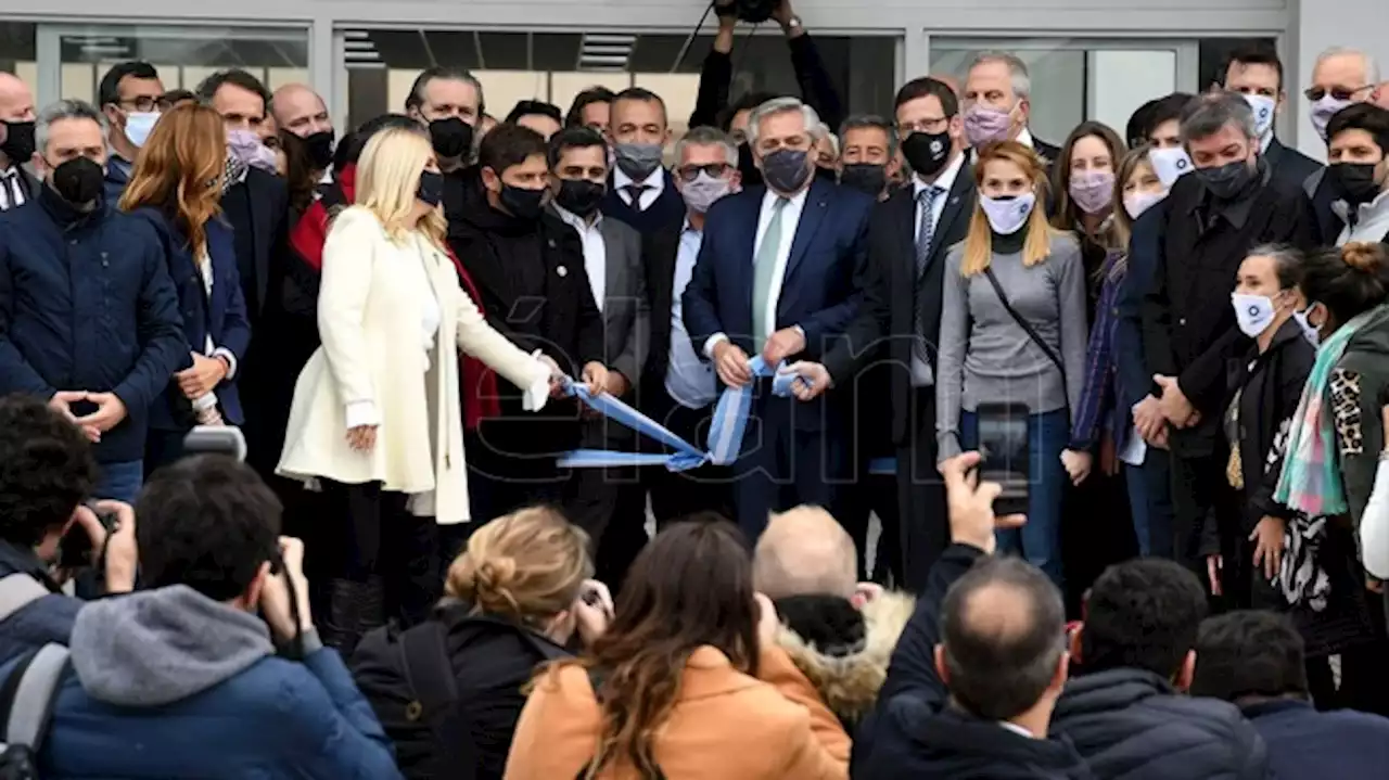 Fernández celebró la apertura de la carrera de Medicina en la Universidad de José C. Paz