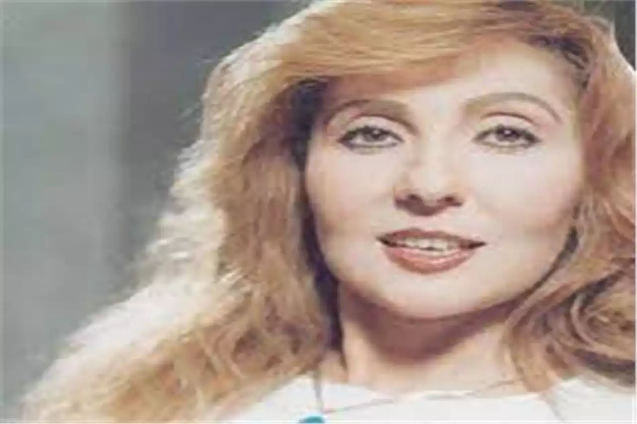 بصورة من الكواليس.. نادية الجندي تستعيد ذكريات فيلمها «48 ساعة في إسرائيل»