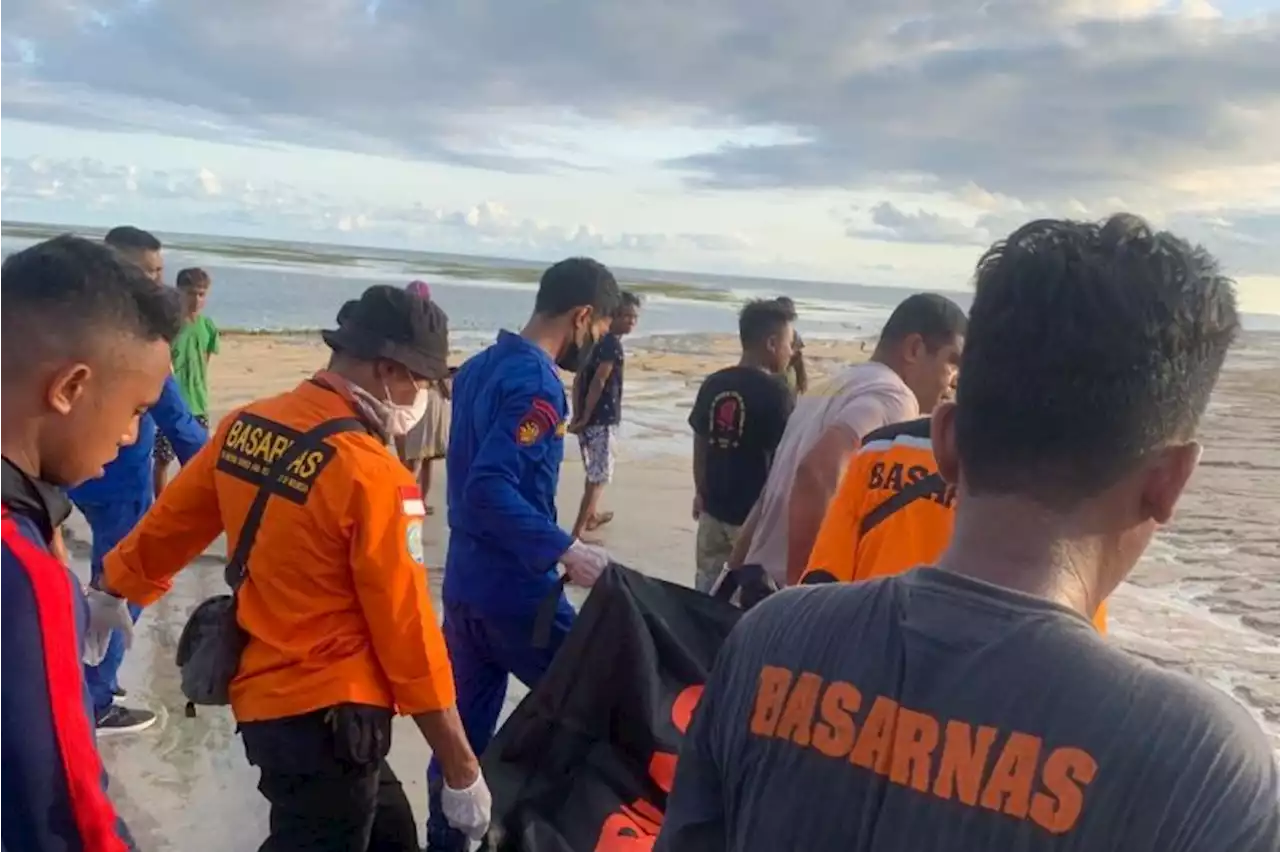 Tim SAR temukan korban perahu terbalik di Sumba Timur meninggal