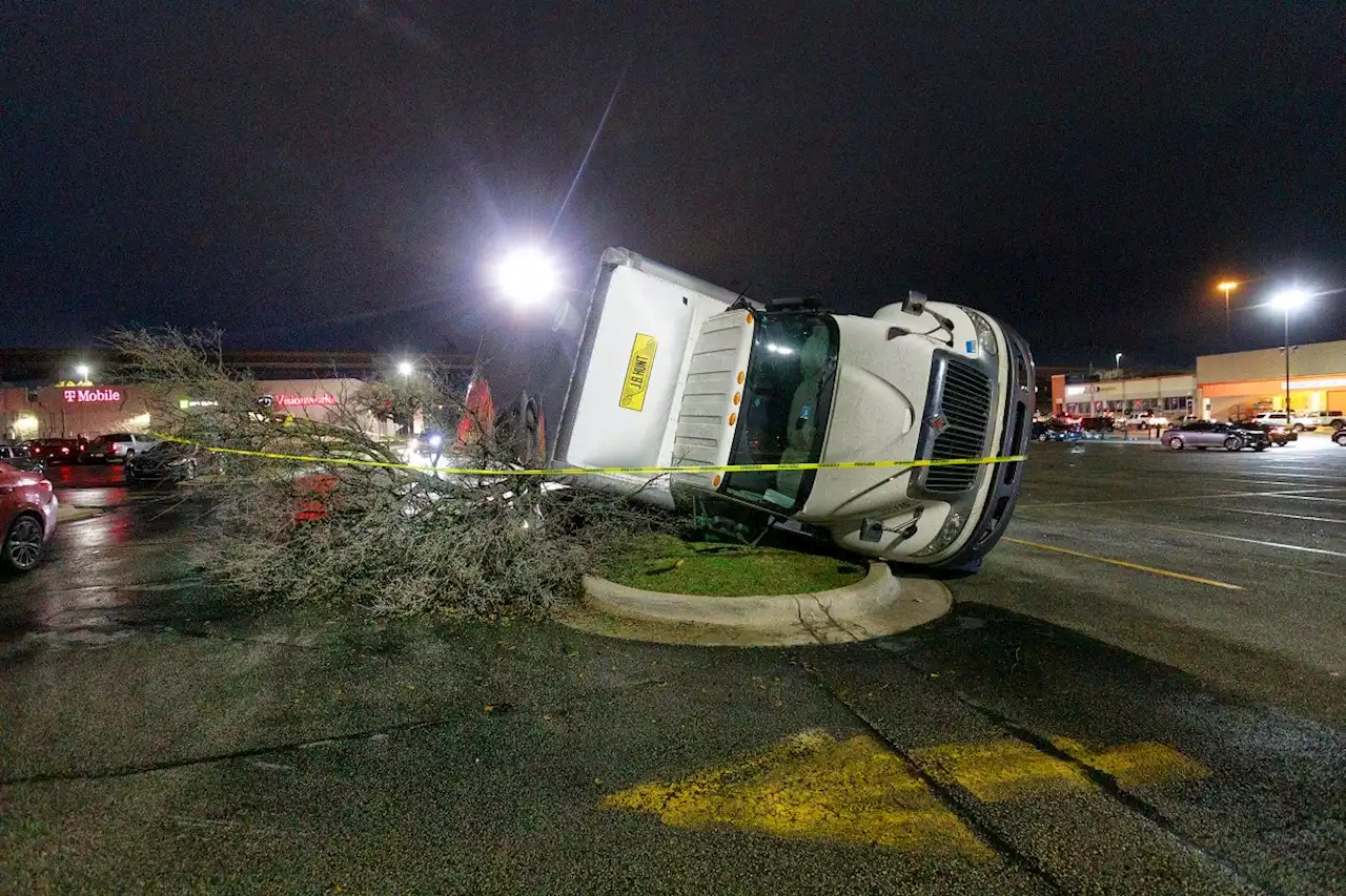 Tornado Damage in Round Rock - 1 of 28 - Photos - The Austin Chronicle