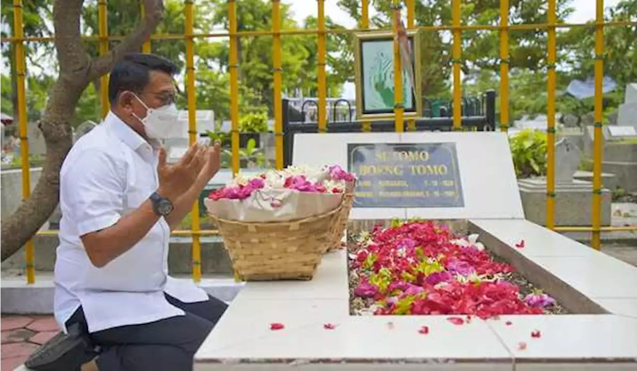 Jelang Ramadan, Moeldoko Ziarah ke Makam Bung Tomo