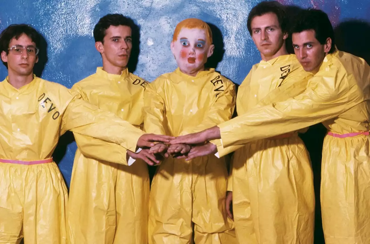 Devo to Donate Song Revenue to Ukraine