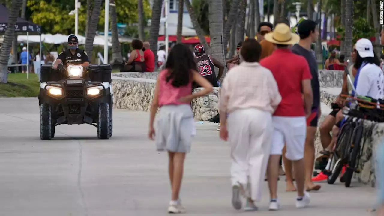 Miami Beach introduces weekend curfew after Spring Break violence