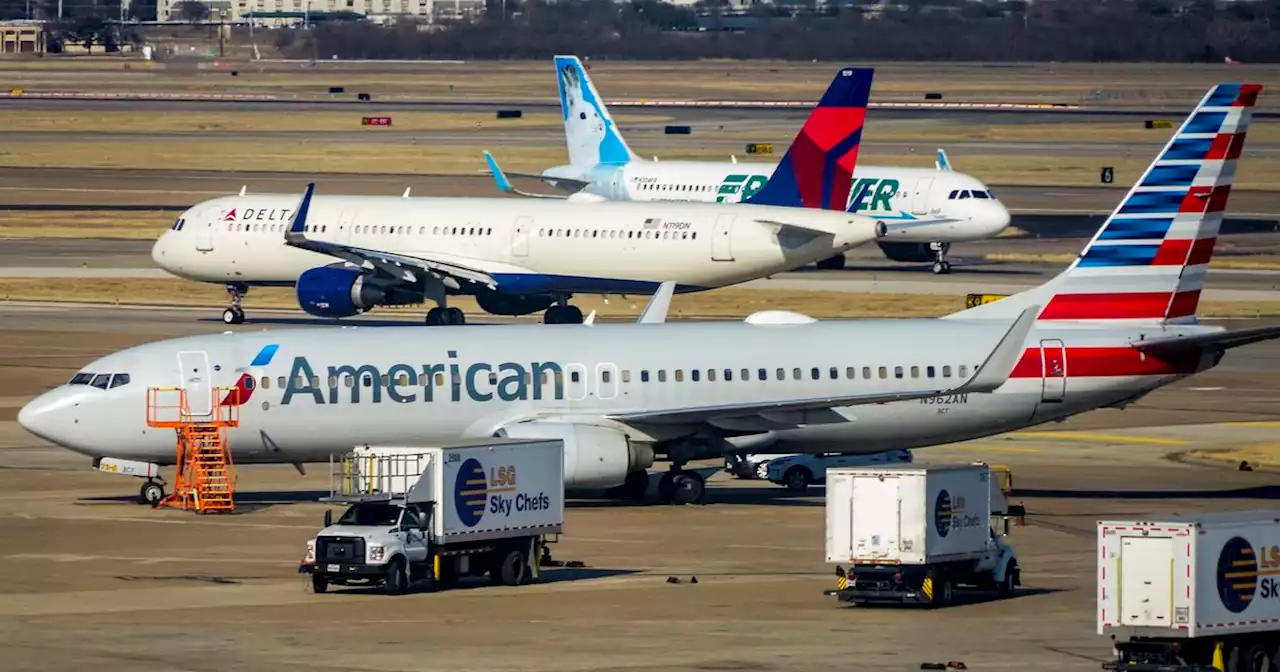 What we know about the Boeing 737-800 and the U.S. airlines that fly the planes