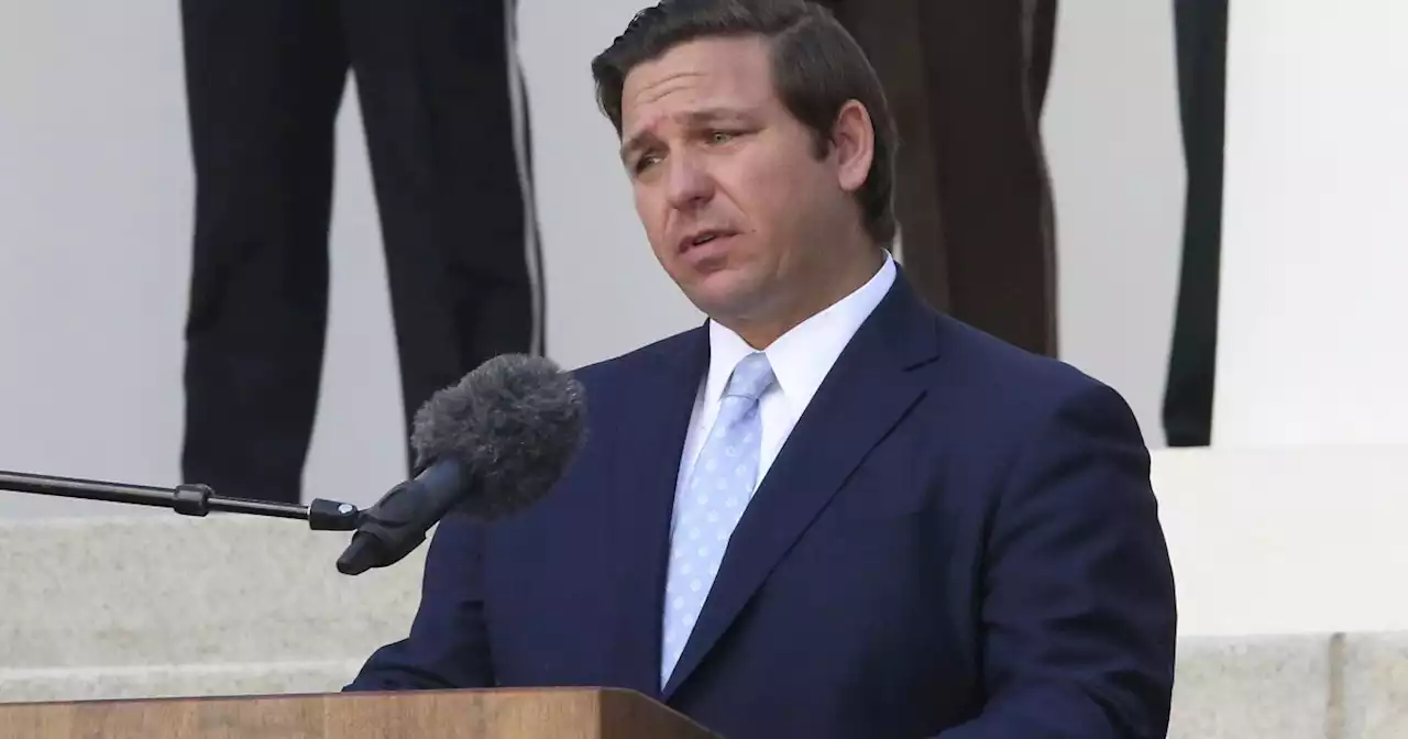 DeSantis signs bill requiring high schoolers take financial literacy courses