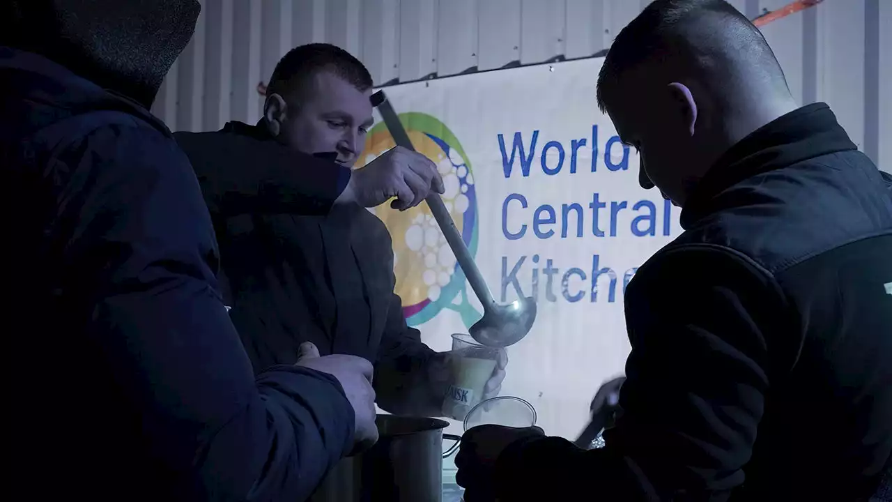 Ukraine war: World Central Kitchen founder asks WhatsApp for translation tool to better aid refugees