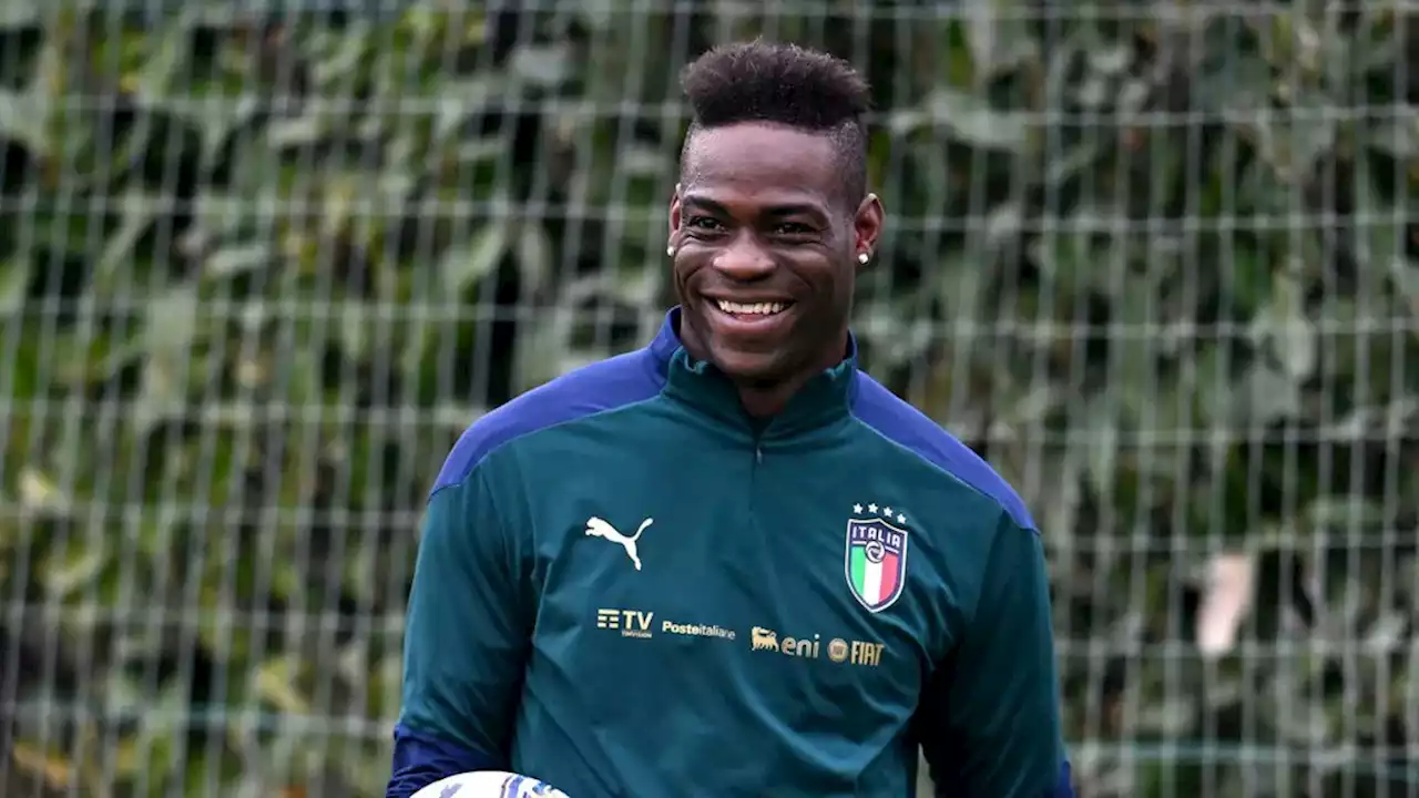 Mario Balotelli Buka Peluang Jadi Jurnalis Setelah Pensiun