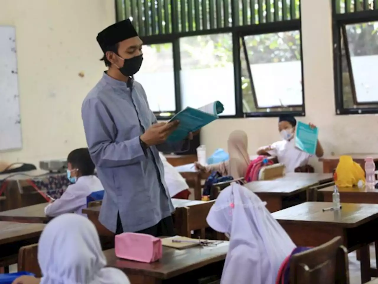 Dinas Pendidikan DKI Tunggu Kebijakan Pemerintah Pusat soal PTM